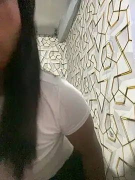 Snapshot of Dark_girl chatting on July 3, 2026, 10:10 am Dark girl online show from July 3, 2026, 10:10 am