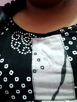 Exotic-bhabhi online show from April 20, 2026, 12:08 pm