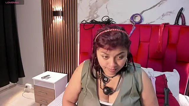 Danna-Sofia online show from September 9, 2025, 3:28 am