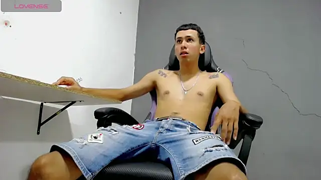 Damien 444 online show from April 5, 2026, 8:28 pm