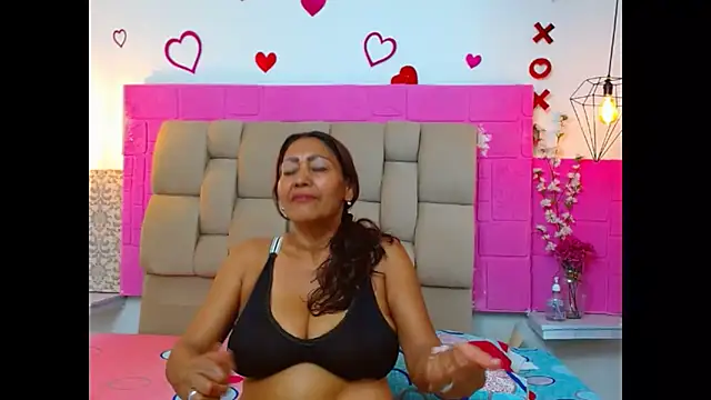 Damary Leon online show from September 10, 2025, 7:14 pm