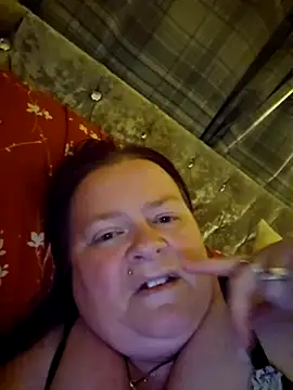 Stripmummydaddy19 online show from September 20, 2025, 8:21 pm