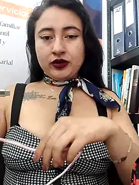 Snapshot of AMATISTA__16 chatting on April 27, 2026, 12:25 pm AMATISTA 16 online show from April 27, 2026, 12:25 pm