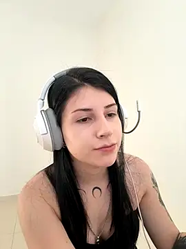 Snapshot of Privad_ravenna chatting on September 17, 2025, 8:21 pm Privad ravenna online show from September 17, 2025, 8:21 pm