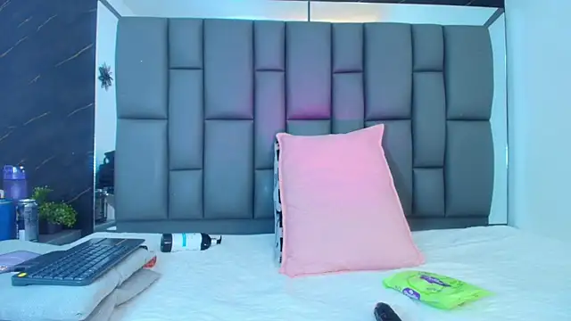 Roxana gomez online show from January 13, 2026, 4:07 am