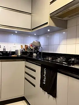 Snapshot of yumi-hot chatting on April 7, 2026, 1:11 pm yumi-hot online show from April 7, 2026, 1:11 pm