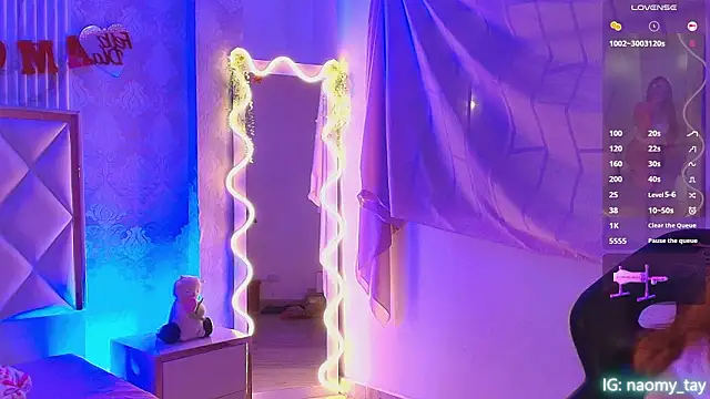 Naomy tay1 online show from February 15, 2026, 1:57 am