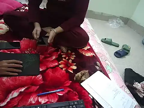 merialove online show from November 21, 2025, 8:46 am