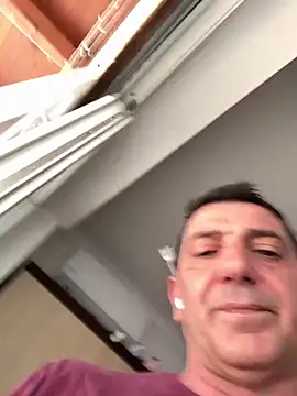 BULLBSX online show from April 13, 2026, 2:11 pm