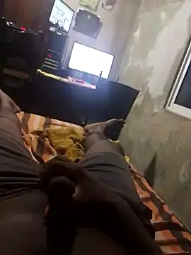 Snapshot of Pogga666 chatting on October 11, 2025, 5:11 pm Pogga666 online show from October 11, 2025, 5:11 pm