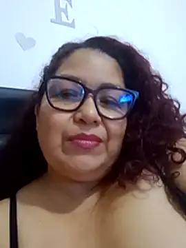Snapshot of ladytropical1 chatting on March 14, 2026, 1:01 am ladytropical1 online show from March 14, 2026, 1:01 am