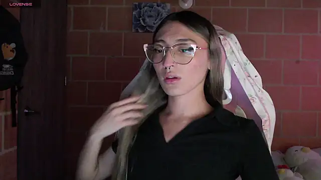 Andrea camilaaa online show from February 17, 2026, 9:32 pm