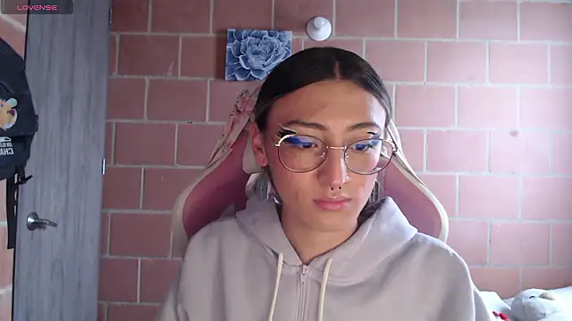 Andrea camilaaa online show from February 19, 2026, 12:56 pm