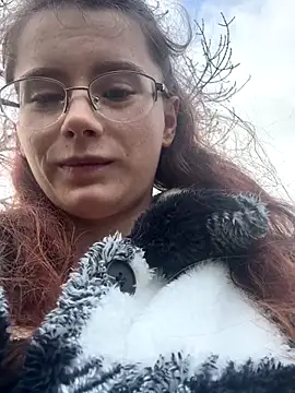 raen001 online show from November 3, 2025, 8:48 am