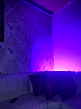 Alisse taylor2 online show from October 6, 2025, 1:08 pm