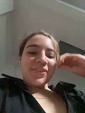 karla-thomsom10 online show from March 5, 2026, 6:37 pm