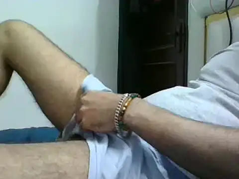 7 INCH MONSTER online show from November 12, 2025, 8:26 am