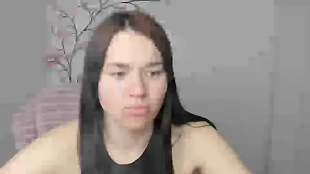 Lola Saymyname online show from May 9, 2026, 12:21 pm
