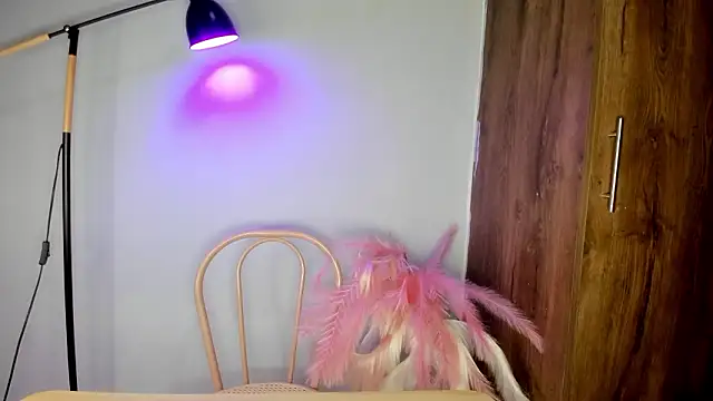 khate smith online show from March 4, 2026, 3:29 pm