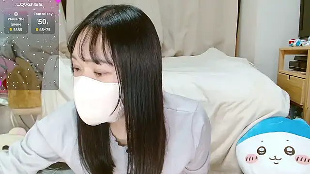 yuu-chan  online show from January 17, 2026, 8:41 am