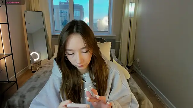 Miche1le Allenne online show from March 31, 2026, 1:07 am