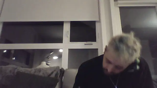 BlinkBoyRave online show from September 26, 2025, 10:52 am