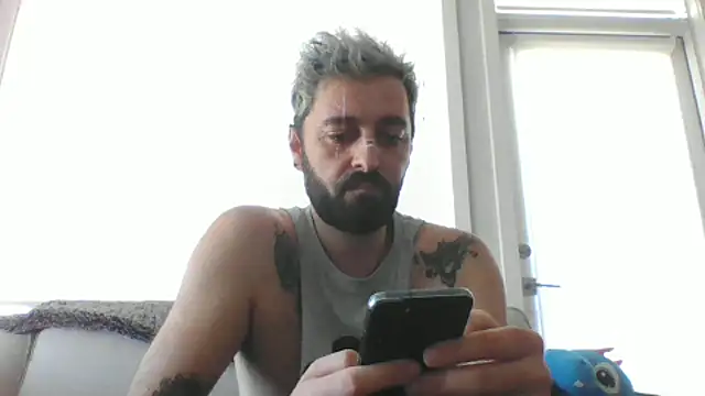 BlinkBoyRave online show from October 15, 2025, 8:42 pm