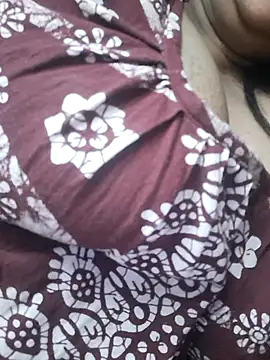 your-cute-baby online show from November 21, 2025, 6:28 pm