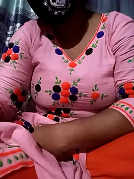 ANNA HOT111 online show from November 23, 2025, 3:34 pm