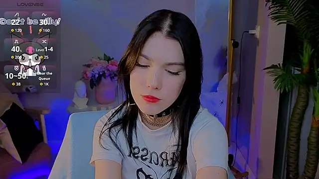 Sophie SkyAngel online show from October 29, 2025, 1:35 pm