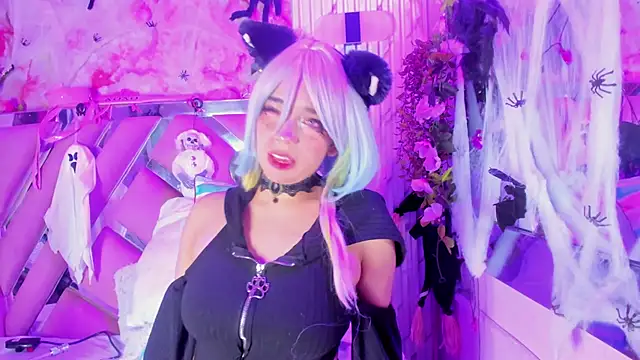 Akane Hikari  online show from November 19, 2025, 3:39 am