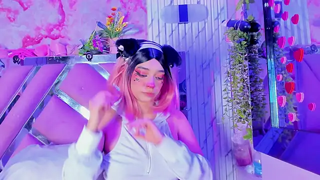 Akane Hikari  online show from April 10, 2026, 2:39 am