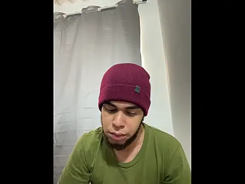 enzo vittale03  online show from February 23, 2026, 4:37 pm