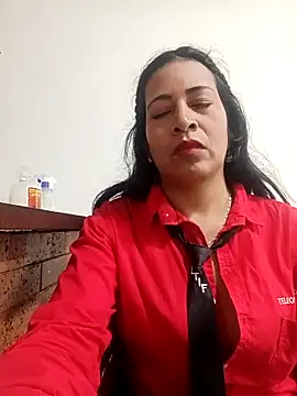 Snapshot of PAULA20- chatting on September 23, 2025, 1:14 pm PAULA20- online show from September 23, 2025, 1:14 pm