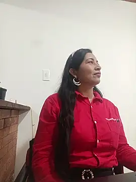 Snapshot of PAULA20- chatting on October 10, 2025, 1:32 pm PAULA20- online show from October 10, 2025, 1:32 pm