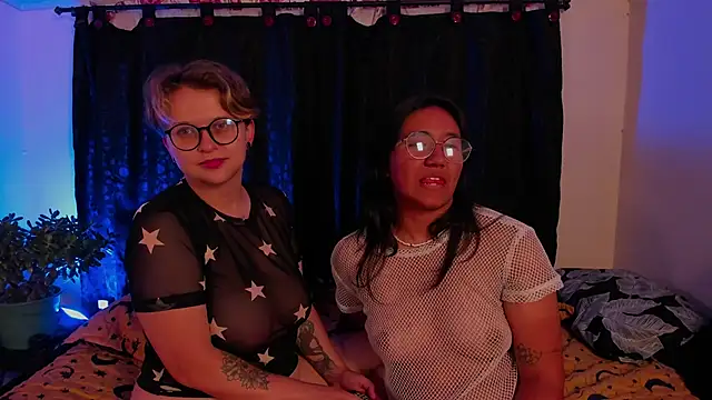 Snapshot of CrazyCakes_ chatting on September 24, 2025, 2:59 am CrazyCakes online show from September 24, 2025, 2:59 am