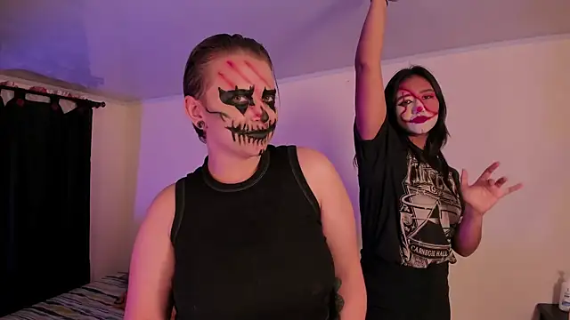 Snapshot of CrazyCakes_ chatting on October 31, 2025, 6:58 am CrazyCakes online show from October 31, 2025, 6:58 am