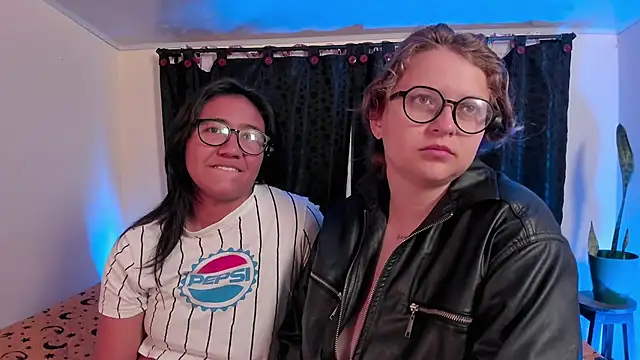 CrazyCakes  online show from April 12, 2026, 12:48 am