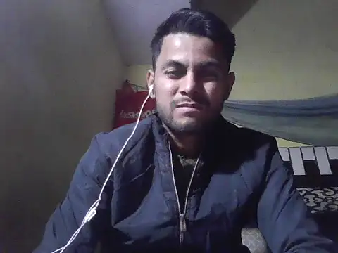 ursdreamperson online show from November 26, 2025, 4:02 am