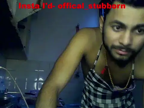 ursdreamperson online show from April 10, 2026, 1:33 am