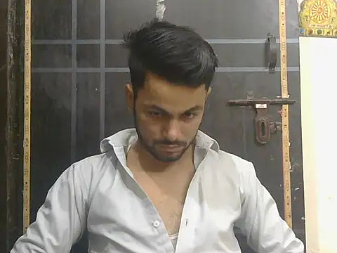 Snapshot of ursdreamperson chatting on June 2, 2026, 12:56 am ursdreamperson online show from June 2, 2026, 12:56 am