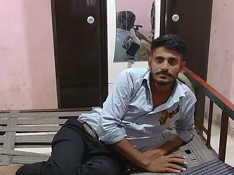 krishjaat43 online show from April 16, 2026, 12:28 pm