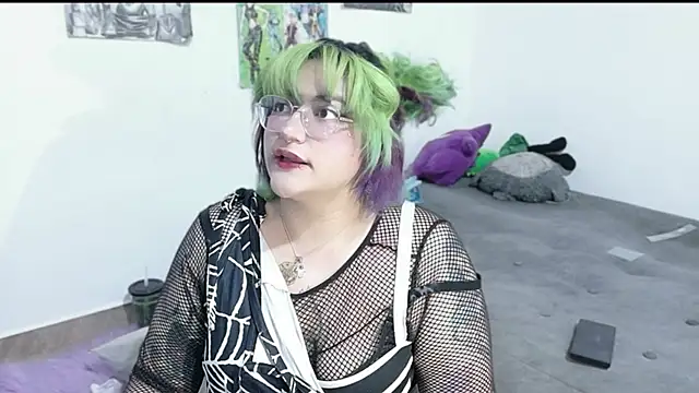 Snapshot of XxGreenGoodxX chatting on April 19, 2026, 8:44 pm XxGreenGoodxX online show from April 19, 2026, 8:44 pm