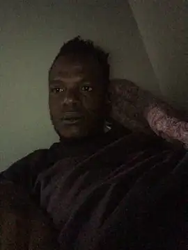 cuminsidebby online show from April 23, 2026, 5:19 am