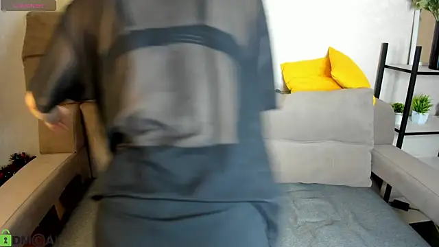 Lori Blossom online show from February 5, 2026, 6:18 am