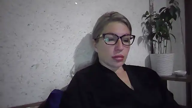 fox red lady7 online show from November 13, 2025, 7:57 pm