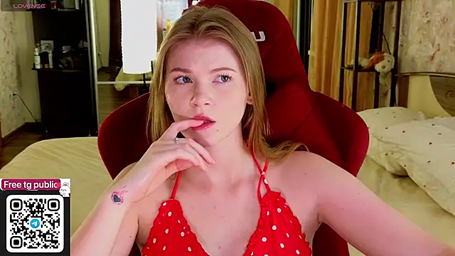 Snapshot of Jenny_Skinner20 chatting on July 15, 2026, 6:35 pm Jenny Skinner20 online show from July 15, 2026, 6:35 pm