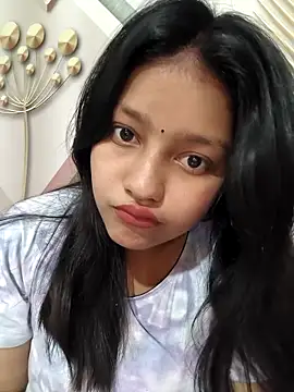 Dipali143143 online show from April 3, 2026, 7:06 am