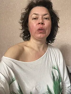 Snapshot of Kiravix chatting on March 27, 2026, 8:26 am Kiravix online show from March 27, 2026, 8:26 am