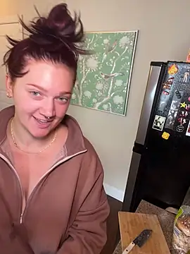 zarialove online show from September 27, 2025, 6:13 pm